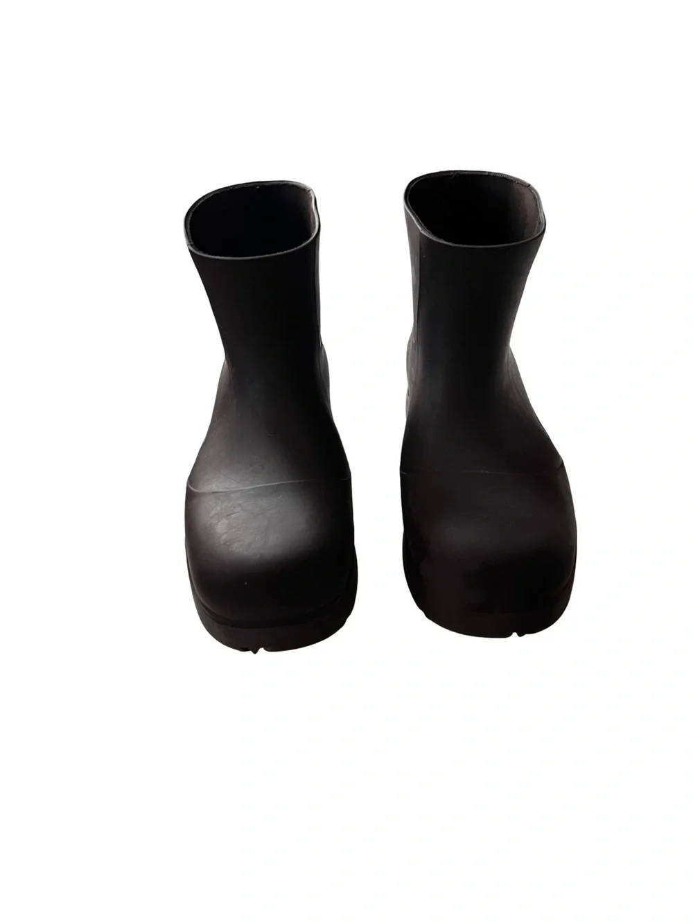 Authentic Bottega Veneta Puddle Boots in Fondant – Like New